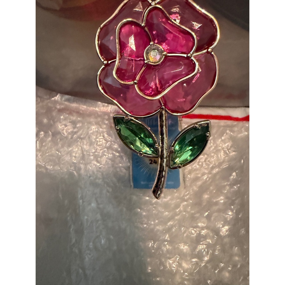 Bath and Body Works Wallflowers Pink Flower Light Up 24/7 Decorative Plug-in